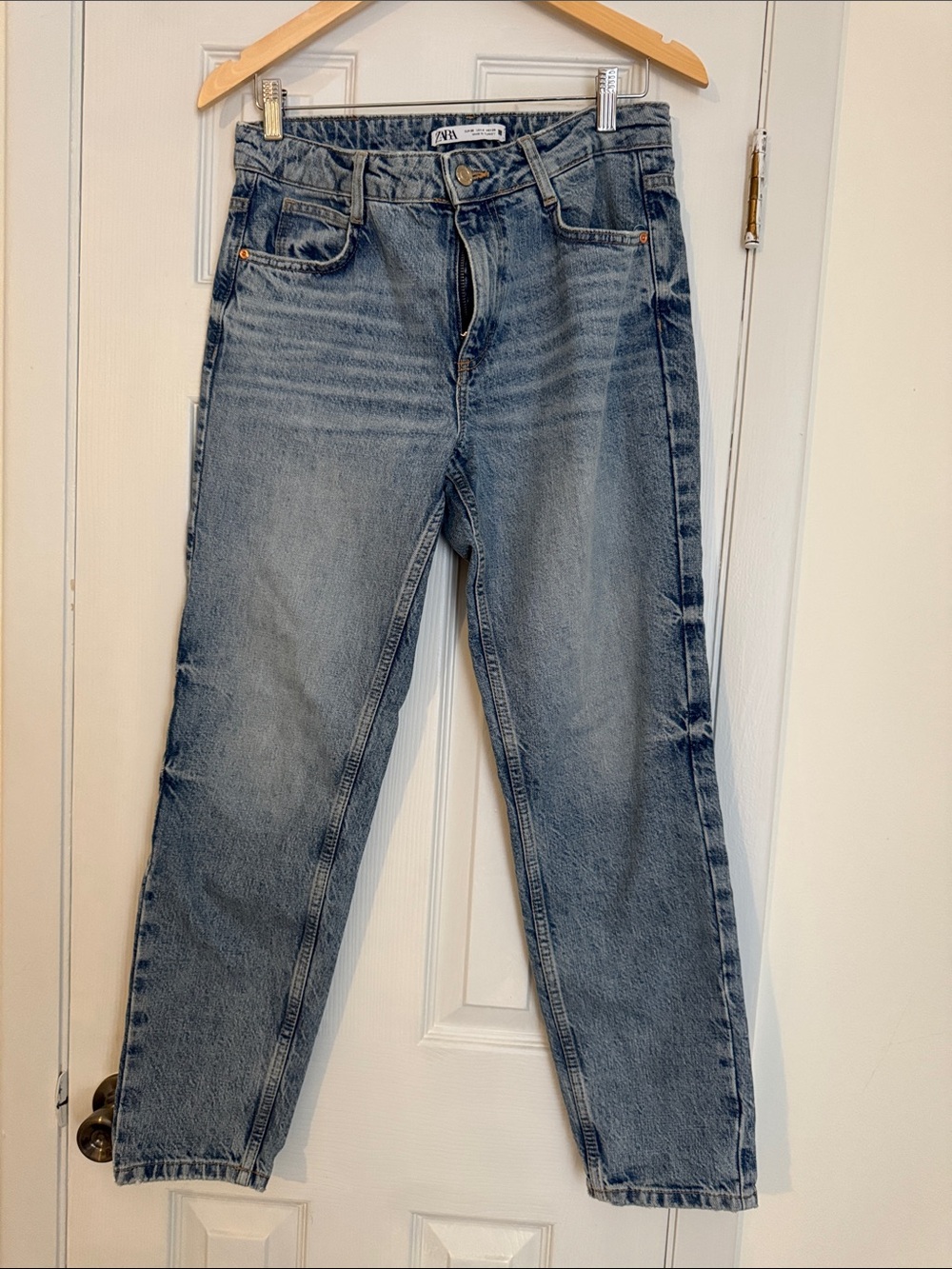 ZARA Washed Light Blue Straight-Leg Jeans